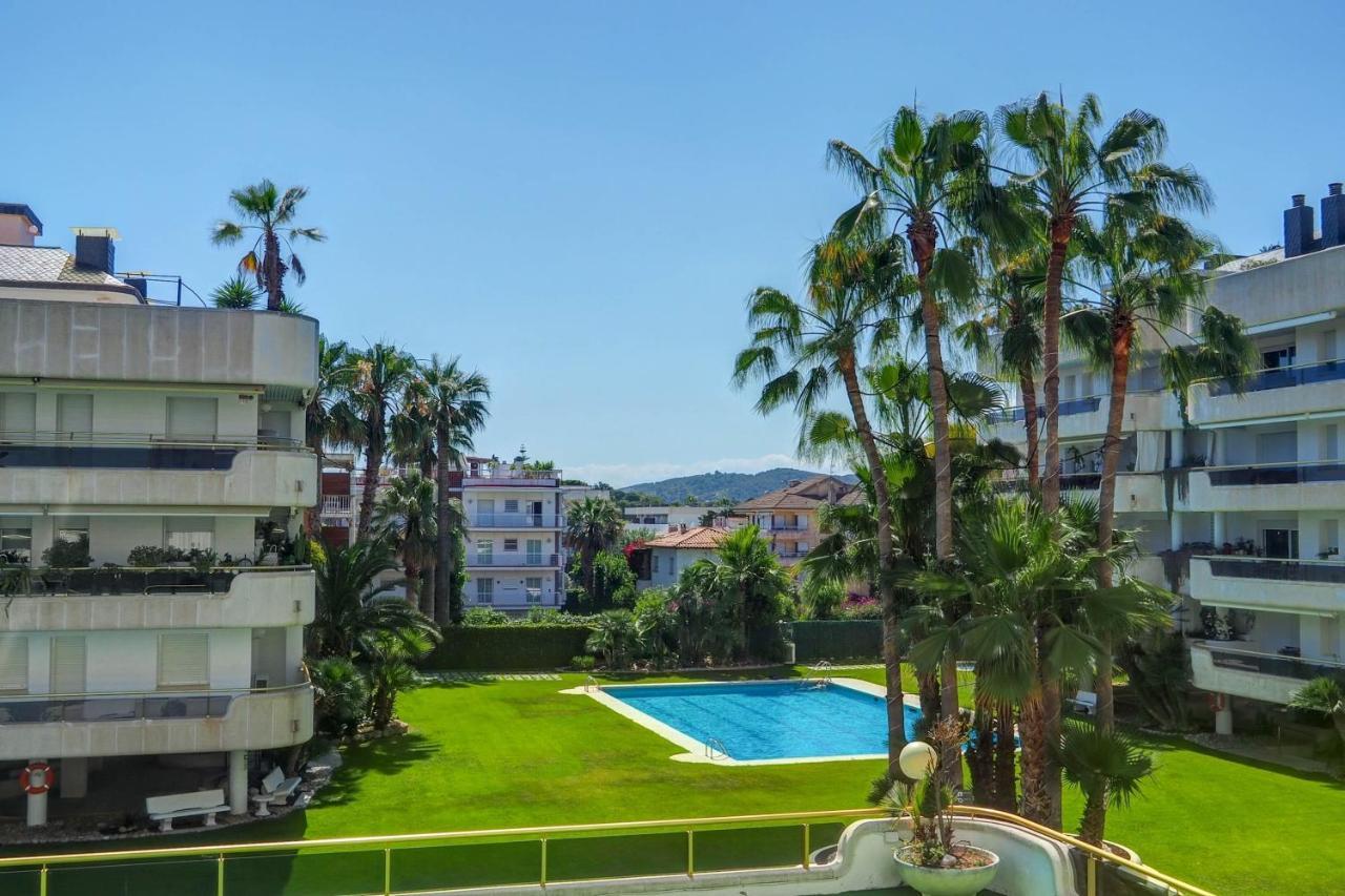Mediterraneo Seaview Apartment By Hello Homes Sitges Exterior foto